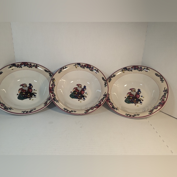 Vintage GEI Design Christmas Serving Bowls Set of 3 9 inch Retro Santa Gifts - Picture 3 of 16